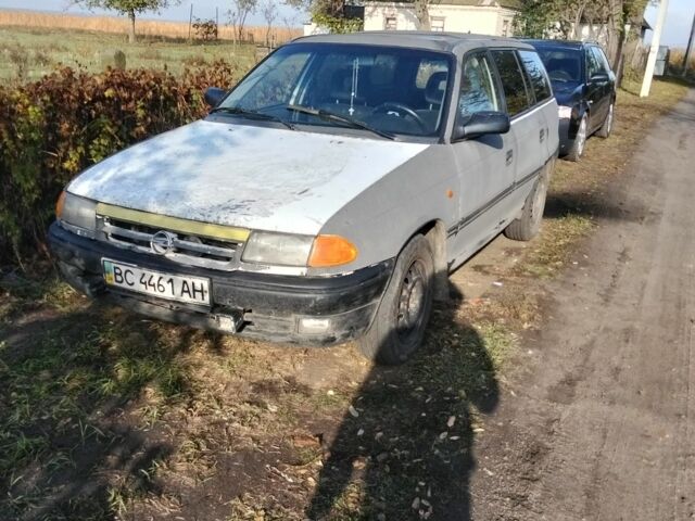 Серый Опель Астра, объемом двигателя 0 л и пробегом 356 тыс. км за 1999 $, фото 1 на Automoto.ua