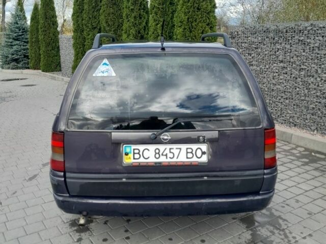 Сірий Опель Астра, об'ємом двигуна 1.6 л та пробігом 400 тис. км за 1600 $, фото 3 на Automoto.ua