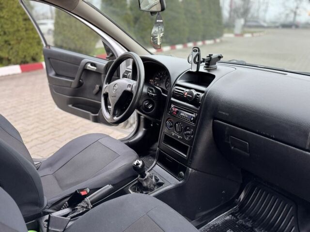 Серый Опель Астра, объемом двигателя 1.7 л и пробегом 275 тыс. км за 2199 $, фото 20 на Automoto.ua