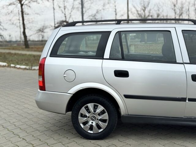 Серый Опель Астра, объемом двигателя 1.7 л и пробегом 275 тыс. км за 2199 $, фото 7 на Automoto.ua