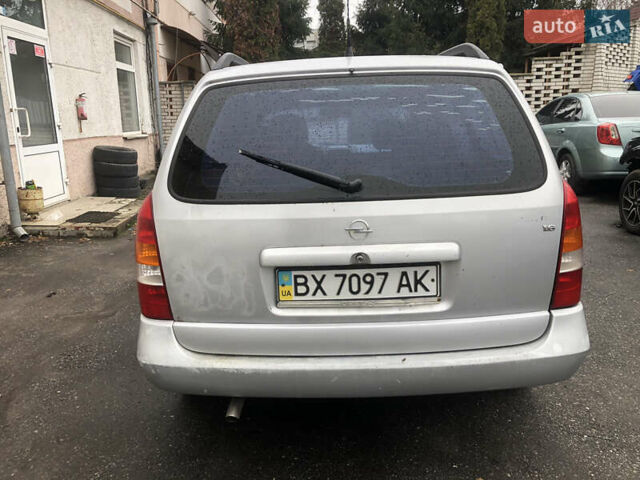 Серый Опель Астра, объемом двигателя 1.6 л и пробегом 323 тыс. км за 1700 $, фото 2 на Automoto.ua