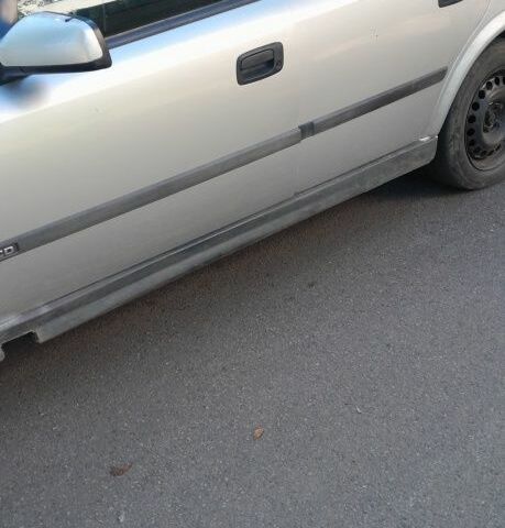 Сірий Опель Астра, об'ємом двигуна 2 л та пробігом 300 тис. км за 1141 $, фото 1 на Automoto.ua