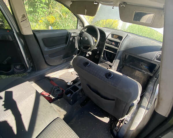 Серый Опель Астра, объемом двигателя 0 л и пробегом 300 тыс. км за 300 $, фото 19 на Automoto.ua