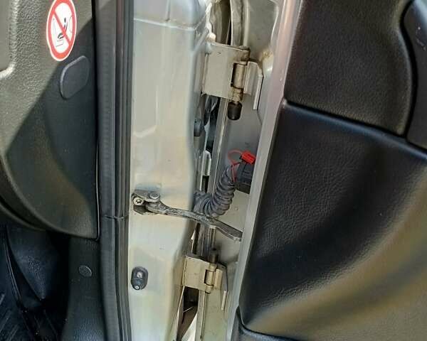 Серый Опель Астра, объемом двигателя 2 л и пробегом 390 тыс. км за 4500 $, фото 15 на Automoto.ua