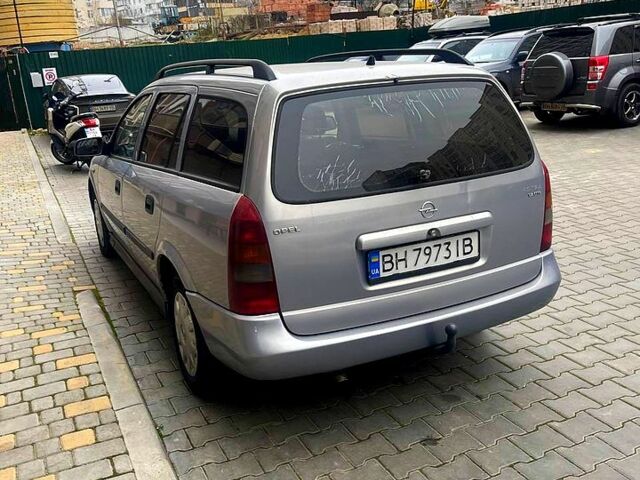 Серый Опель Астра, объемом двигателя 1.7 л и пробегом 300 тыс. км за 2500 $, фото 2 на Automoto.ua