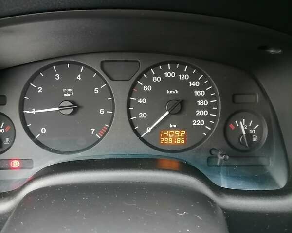 Серый Опель Астра, объемом двигателя 1.6 л и пробегом 298 тыс. км за 3600 $, фото 5 на Automoto.ua