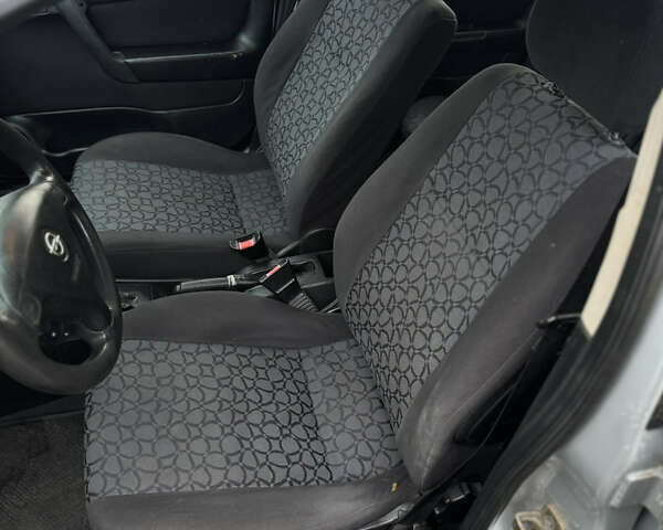 Серый Опель Астра, объемом двигателя 1.6 л и пробегом 330 тыс. км за 2999 $, фото 12 на Automoto.ua