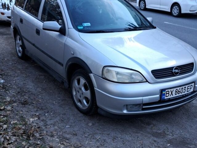 Серый Опель Астра, объемом двигателя 1.6 л и пробегом 235 тыс. км за 3200 $, фото 1 на Automoto.ua