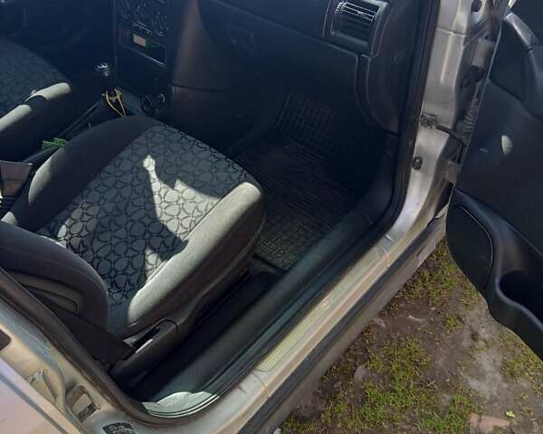 Сірий Опель Астра, об'ємом двигуна 0 л та пробігом 400 тис. км за 3300 $, фото 15 на Automoto.ua