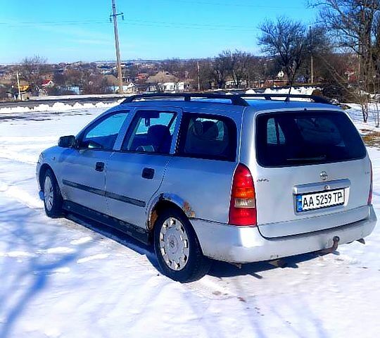 Серый Опель Астра, объемом двигателя 2 л и пробегом 0 тыс. км за 1450 $, фото 4 на Automoto.ua