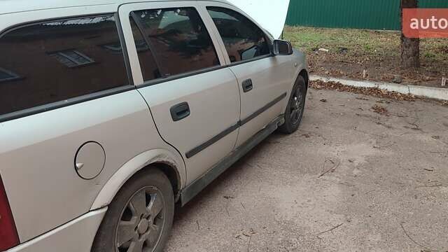 Серый Опель Астра, объемом двигателя 2 л и пробегом 400 тыс. км за 1400 $, фото 6 на Automoto.ua