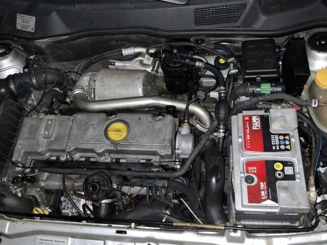 Сірий Опель Астра, об'ємом двигуна 2 л та пробігом 375 тис. км за 3500 $, фото 4 на Automoto.ua