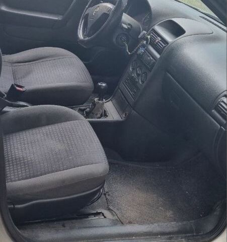 Серый Опель Астра, объемом двигателя 1.7 л и пробегом 250 тыс. км за 1500 $, фото 4 на Automoto.ua