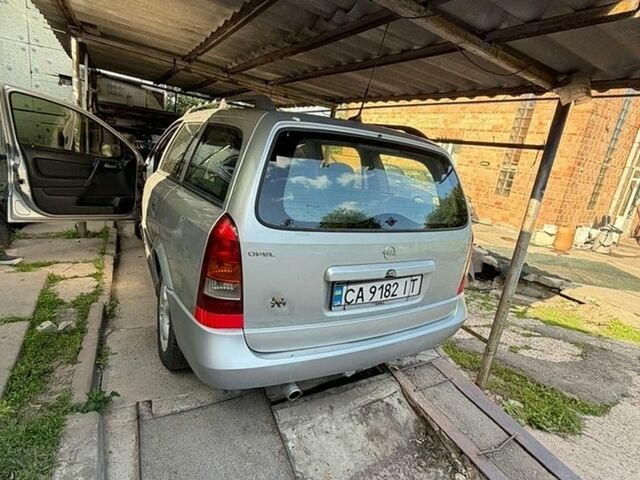 Сірий Опель Астра, об'ємом двигуна 1.7 л та пробігом 260 тис. км за 2900 $, фото 2 на Automoto.ua