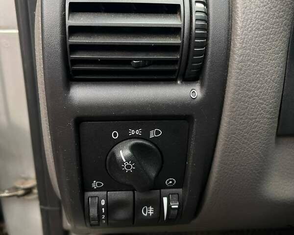 Серый Опель Астра, объемом двигателя 1.6 л и пробегом 123 тыс. км за 3900 $, фото 11 на Automoto.ua