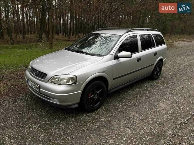 Серый Опель Астра, объемом двигателя 1.6 л и пробегом 123 тыс. км за 3900 $, фото 2 на Automoto.ua