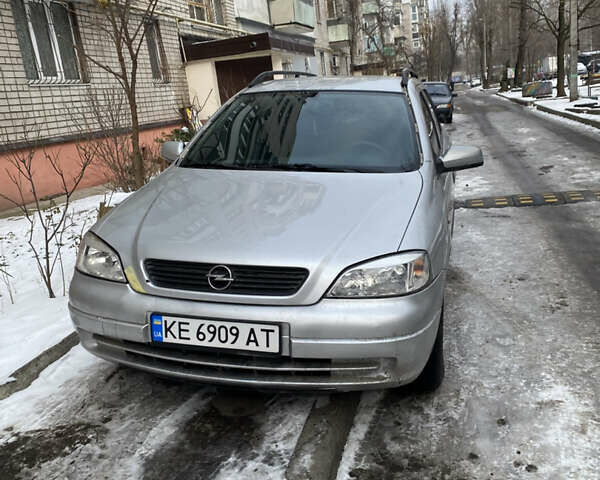 Серый Опель Астра, объемом двигателя 1.69 л и пробегом 387 тыс. км за 3100 $, фото 3 на Automoto.ua