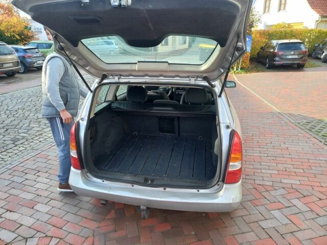 Серый Опель Астра, объемом двигателя 1.8 л и пробегом 329 тыс. км за 3355 $, фото 3 на Automoto.ua