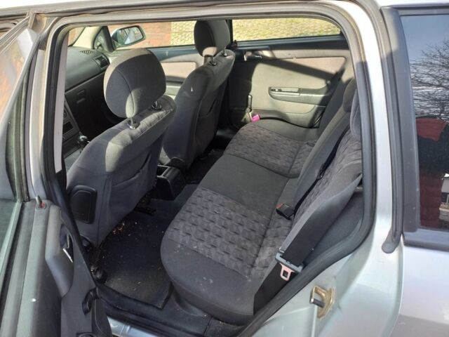 Серый Опель Астра, объемом двигателя 1.8 л и пробегом 329 тыс. км за 3355 $, фото 7 на Automoto.ua