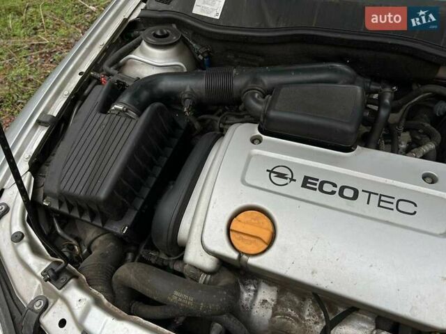 Серый Опель Астра, объемом двигателя 1.6 л и пробегом 123 тыс. км за 3900 $, фото 12 на Automoto.ua