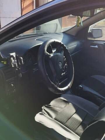 Опель Астра 2002 в Хмельницком на Automoto.ua Серый Опель Астра, объемом двигателя 1.7 л и пробегом 247 тыс. км за 3150 $, фото 10 на Automoto.ua