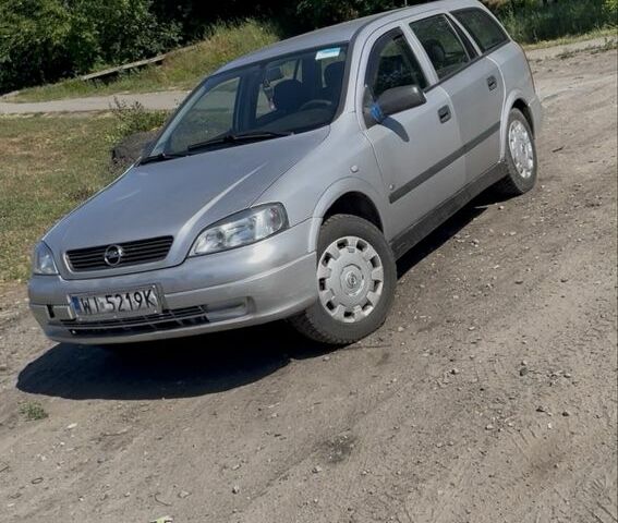 Серый Опель Астра, объемом двигателя 0 л и пробегом 150 тыс. км за 2121 $, фото 1 на Automoto.ua