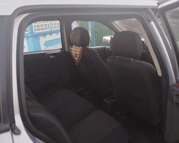 Серый Опель Астра, объемом двигателя 2 л и пробегом 403 тыс. км за 2600 $, фото 10 на Automoto.ua