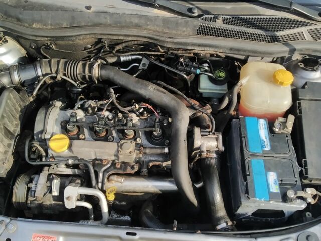 Сірий Опель Астра, об'ємом двигуна 1.7 л та пробігом 300 тис. км за 1450 $, фото 8 на Automoto.ua