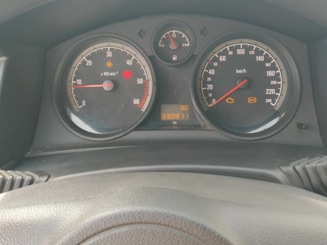 Сірий Опель Астра, об'ємом двигуна 1.7 л та пробігом 300 тис. км за 1450 $, фото 7 на Automoto.ua