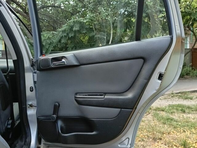 Сірий Опель Астра, об'ємом двигуна 1.6 л та пробігом 40 тис. км за 3000 $, фото 20 на Automoto.ua