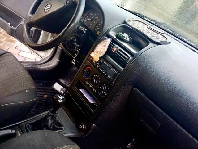 Сірий Опель Астра, об'ємом двигуна 2 л та пробігом 311 тис. км за 3100 $, фото 10 на Automoto.ua