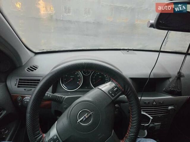 Сірий Опель Астра, об'ємом двигуна 1.6 л та пробігом 203 тис. км за 4900 $, фото 14 на Automoto.ua