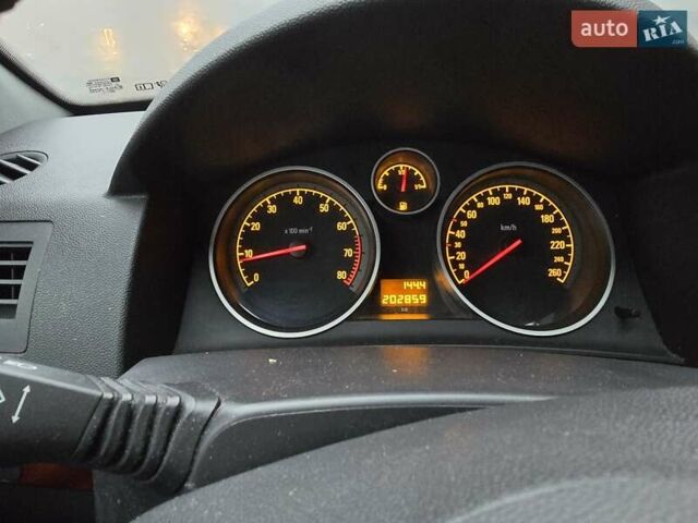 Сірий Опель Астра, об'ємом двигуна 1.6 л та пробігом 203 тис. км за 4900 $, фото 12 на Automoto.ua