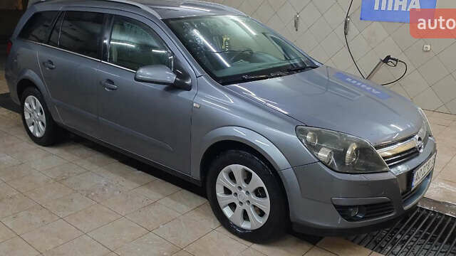 Сірий Опель Астра, об'ємом двигуна 1.91 л та пробігом 393 тис. км за 4000 $, фото 2 на Automoto.ua