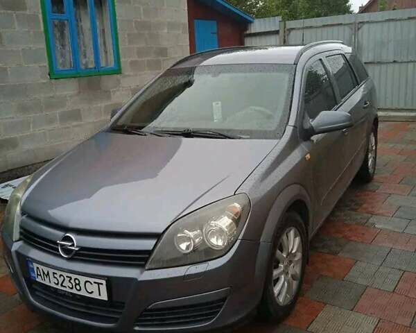 Серый Опель Астра, объемом двигателя 1.6 л и пробегом 262 тыс. км за 4500 $, фото 1 на Automoto.ua