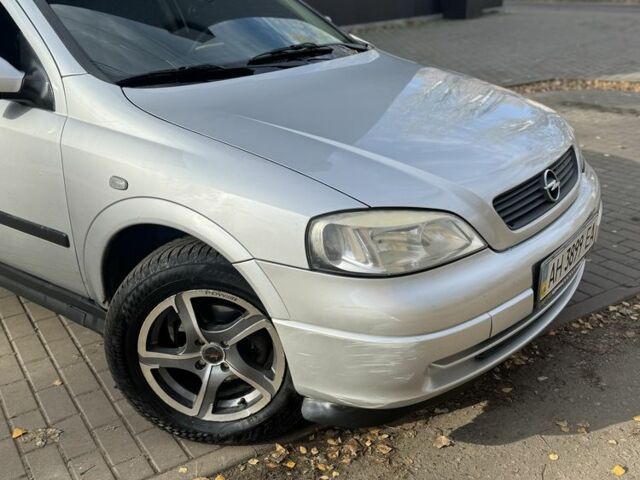 Серый Опель Астра, объемом двигателя 1.6 л и пробегом 119 тыс. км за 3200 $, фото 9 на Automoto.ua