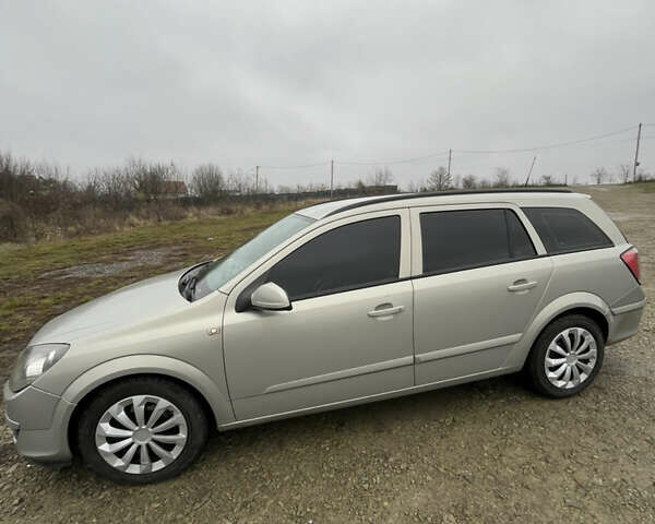 Серый Опель Астра, объемом двигателя 1.6 л и пробегом 242 тыс. км за 4100 $, фото 9 на Automoto.ua