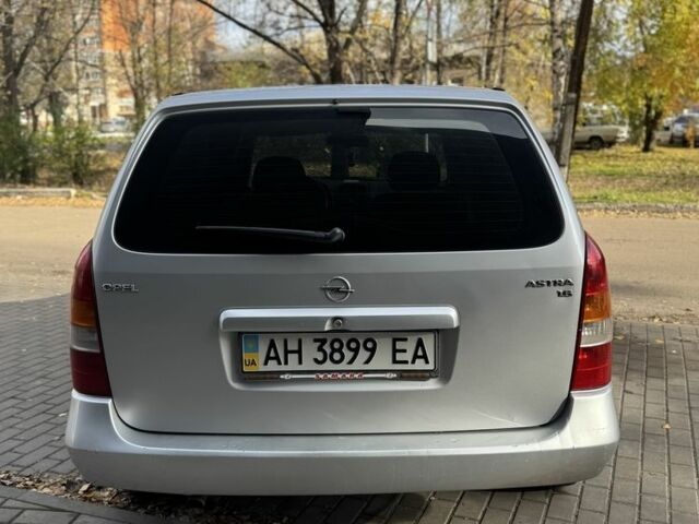Серый Опель Астра, объемом двигателя 1.6 л и пробегом 119 тыс. км за 3200 $, фото 4 на Automoto.ua