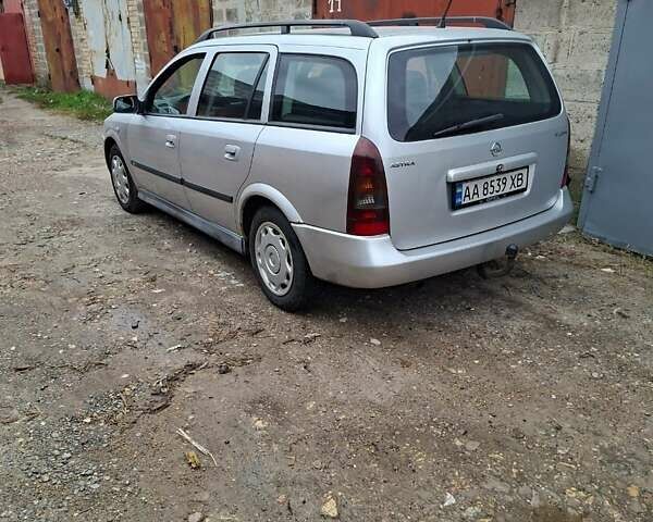 Серый Опель Астра, объемом двигателя 1.69 л и пробегом 310 тыс. км за 3100 $, фото 1 на Automoto.ua