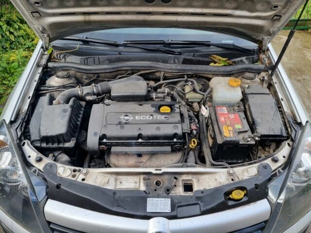 Серый Опель Астра, объемом двигателя 1.6 л и пробегом 364 тыс. км за 3999 $, фото 6 на Automoto.ua