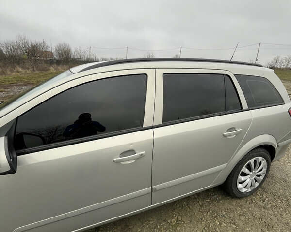 Серый Опель Астра, объемом двигателя 1.6 л и пробегом 242 тыс. км за 4100 $, фото 26 на Automoto.ua