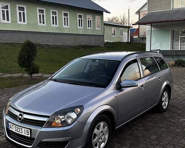 Серый Опель Астра, объемом двигателя 1.6 л и пробегом 251 тыс. км за 4750 $, фото 3 на Automoto.ua