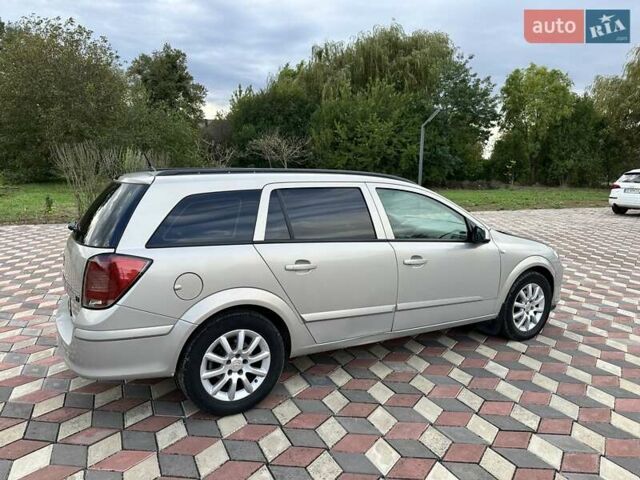 Серый Опель Астра, объемом двигателя 1.8 л и пробегом 301 тыс. км за 3350 $, фото 7 на Automoto.ua
