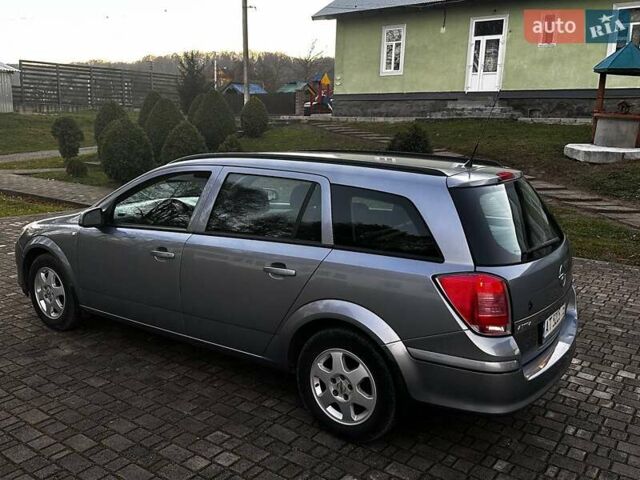 Серый Опель Астра, объемом двигателя 1.6 л и пробегом 251 тыс. км за 4750 $, фото 4 на Automoto.ua