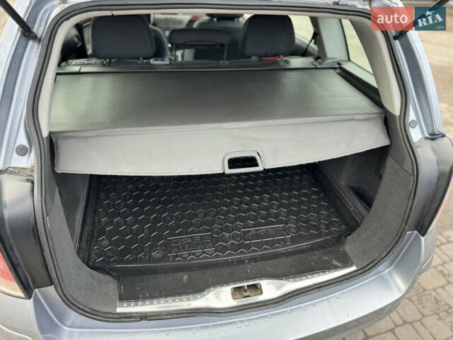 Серый Опель Астра, объемом двигателя 1.6 л и пробегом 250 тыс. км за 4600 $, фото 17 на Automoto.ua