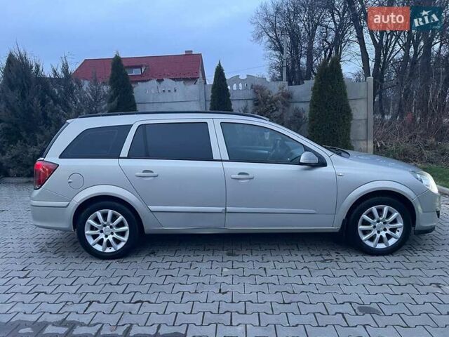 Серый Опель Астра, объемом двигателя 1.8 л и пробегом 282 тыс. км за 3950 $, фото 9 на Automoto.ua