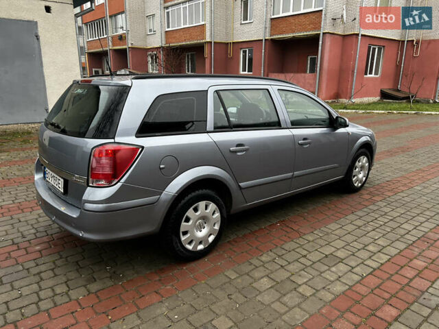 Серый Опель Астра, объемом двигателя 1.6 л и пробегом 226 тыс. км за 4500 $, фото 5 на Automoto.ua