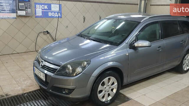 Сірий Опель Астра, об'ємом двигуна 1.91 л та пробігом 393 тис. км за 4000 $, фото 1 на Automoto.ua
