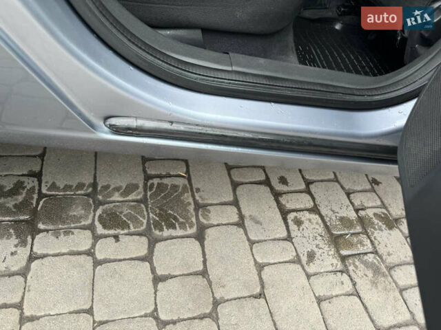 Серый Опель Астра, объемом двигателя 1.6 л и пробегом 250 тыс. км за 4600 $, фото 26 на Automoto.ua