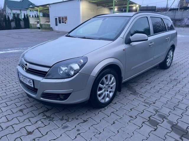 Сірий Опель Астра, об'ємом двигуна 1.8 л та пробігом 282 тис. км за 3950 $, фото 2 на Automoto.ua